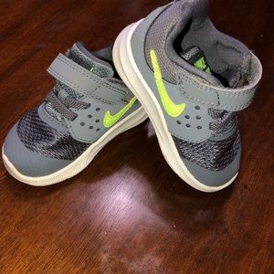 Toddler Nike shoes